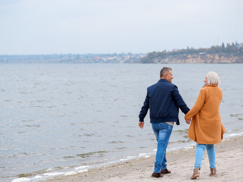 Seasonal Dating Trends: How Time of Year Can Influence Romantic Activity