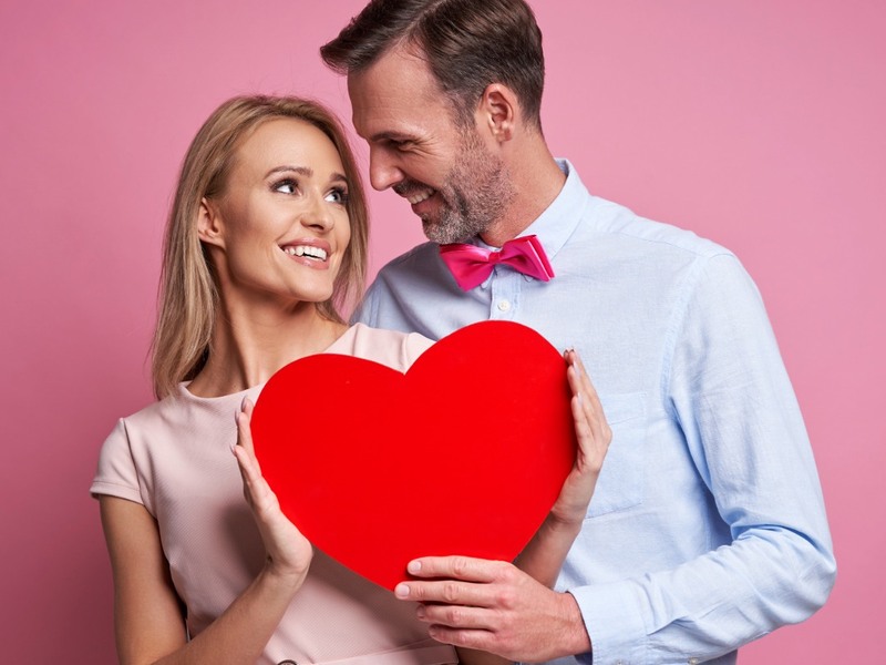 The Difference Between Compatibility and Chemistry in Romantic Relationships